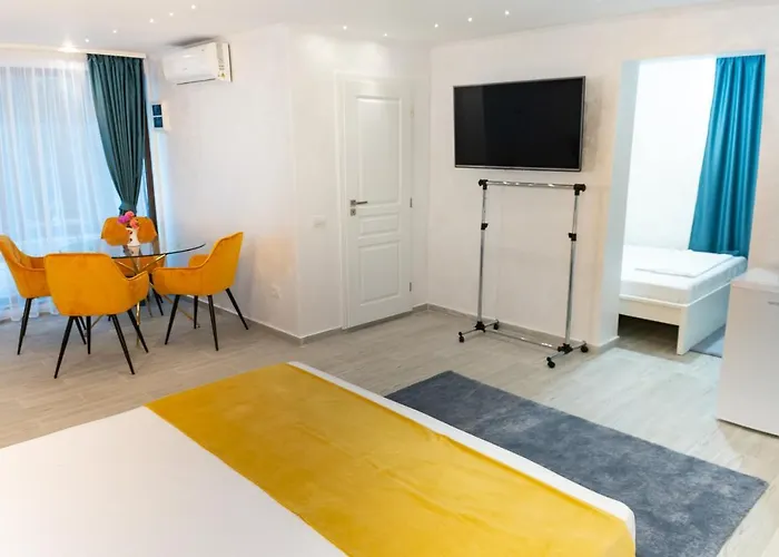 Brates Greaca Πανσιόν 4*