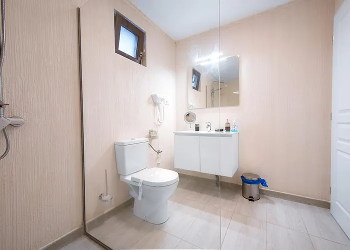 Πανσιόν Brates Greaca 4*