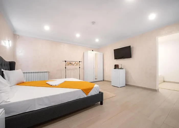 Πανσιόν Brates Greaca 4*