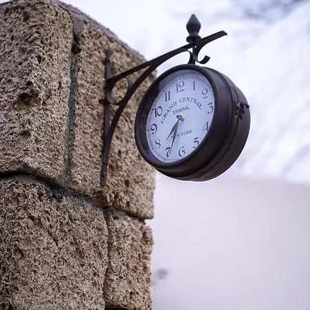 Brates Greaca 招待所