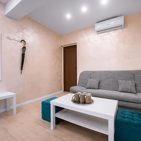 招待所 Brates Greaca